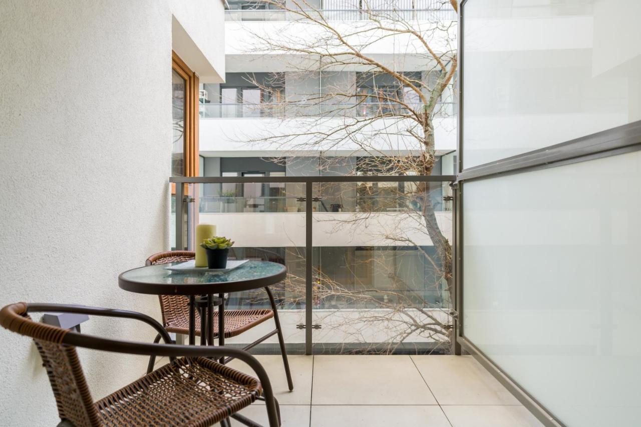 Villa Venecja Apartment Chwaliszewo With Free Garage City Center By Noclegi Renters Poznań Esterno foto