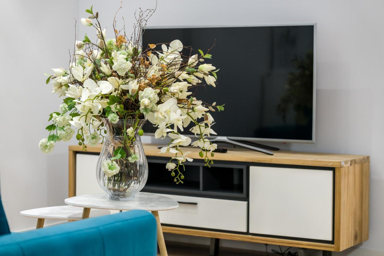 Villa Venecja Apartment Chwaliszewo With Free Garage City Center By Noclegi Renters Poznań Esterno foto